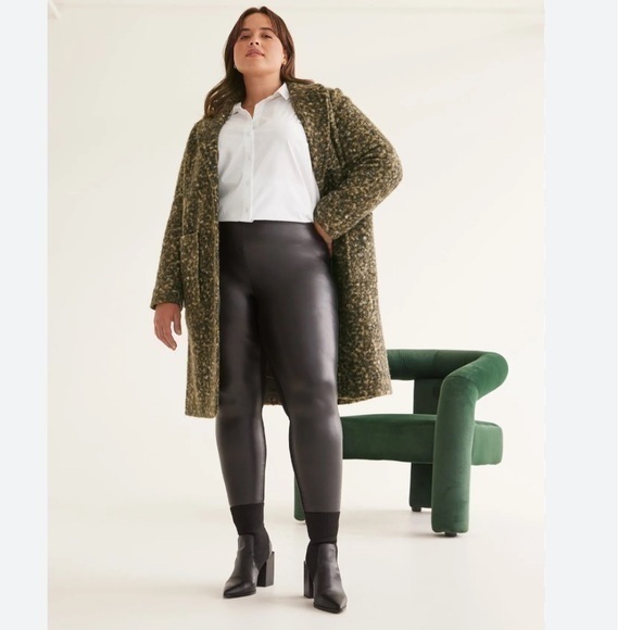 Penningtons | Black Highrise Faux Leather Leggings - Picture 3 of 12